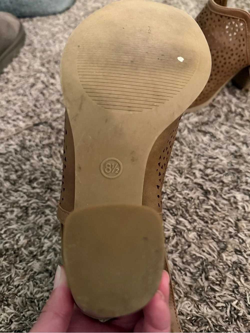 Universal Thread Tan Block Heels